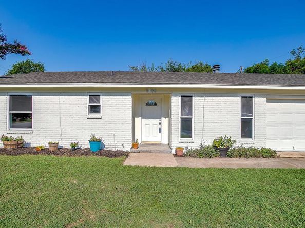 1132  John Reagan Street , Benbrook Texas 76126