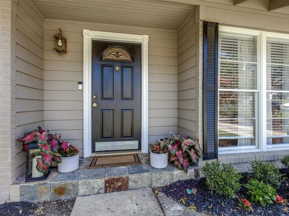 6914  San Mateo Boulevard , Dallas Texas 75223