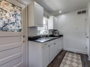 6914  San Mateo Boulevard , Dallas Texas 75223