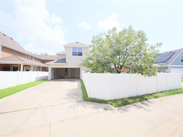 1821  Forsythe Drive , Savannah Texas 76227