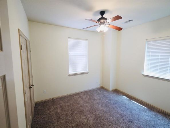 1821  Forsythe Drive , Savannah Texas 76227