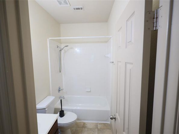 1821  Forsythe Drive , Savannah Texas 76227