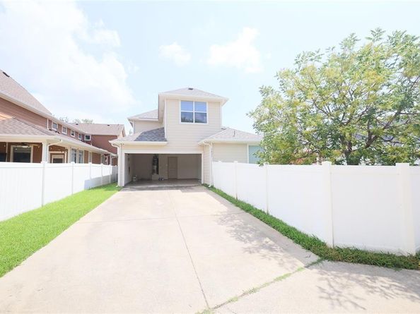 1821  Forsythe Drive , Savannah Texas 76227