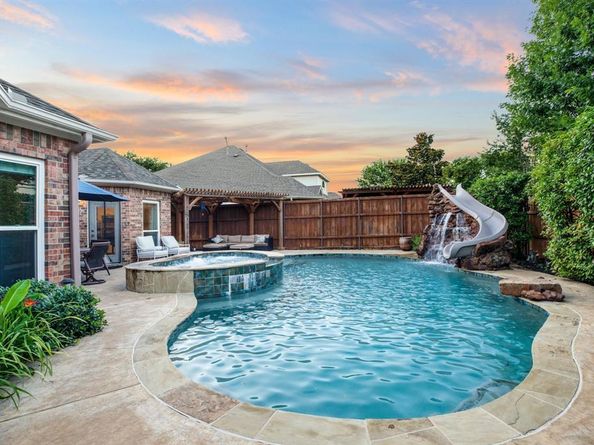 7910  Troon Drive , Rowlett Texas 75089