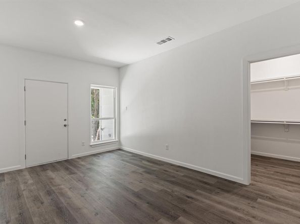 403  Tealridge Court , DeSoto Texas 75115