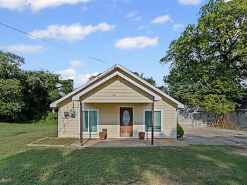 828  Springer Avenue 