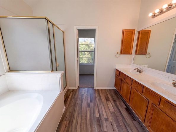 448 N Waterford Oaks Drive , Cedar Hill Texas 75104