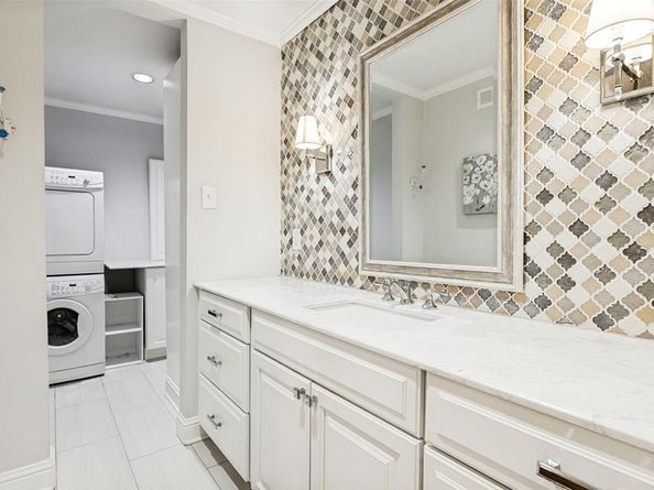 6345  Bandera Avenue  C, Dallas Texas 75225