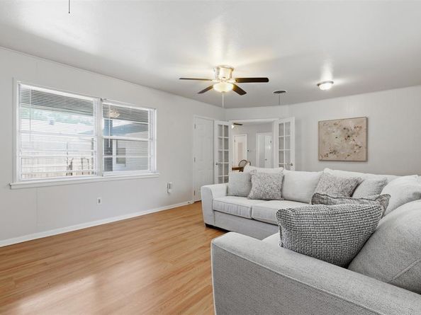 2321  Honeysuckle Avenue , Fort Worth Texas 76111
