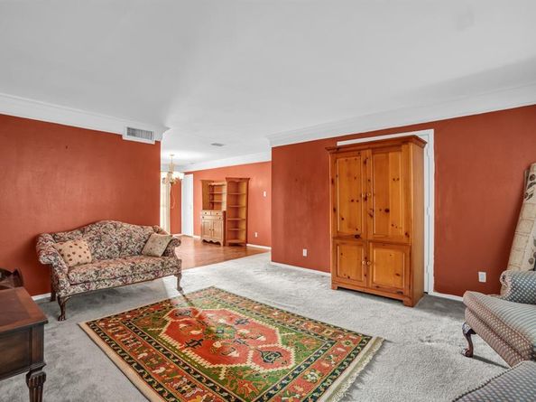 6345  Bandera Avenue , Dallas Texas 75225