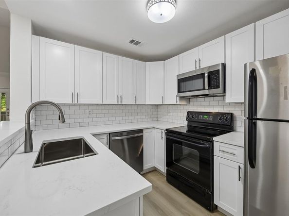 12660  Hillcrest Road  7205, Dallas Texas 75230