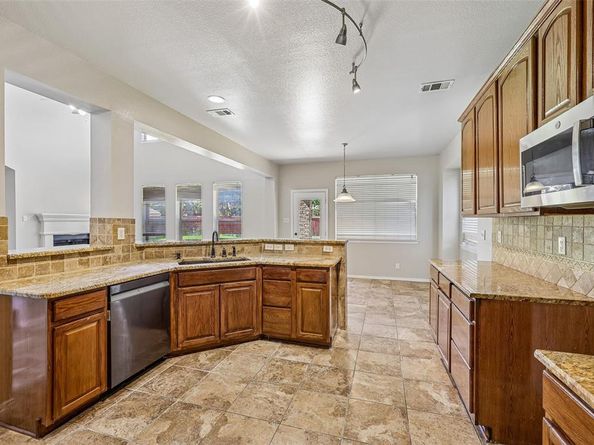 844  Sequoia Way , Saginaw Texas 76131