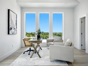 312 N Lancaster Avenue  101, Dallas Texas 75203