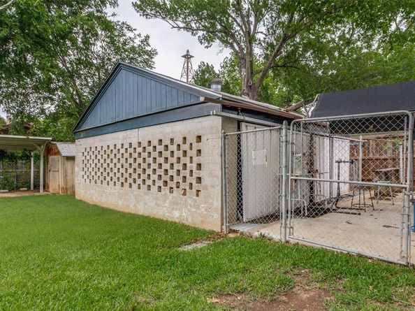 2336  Edwin Street , Fort Worth Texas 76110