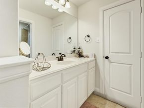 7315  Vienta Point , Grand Prairie Texas 75054