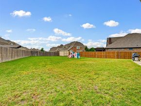 7315  Vienta Point , Grand Prairie Texas 75054