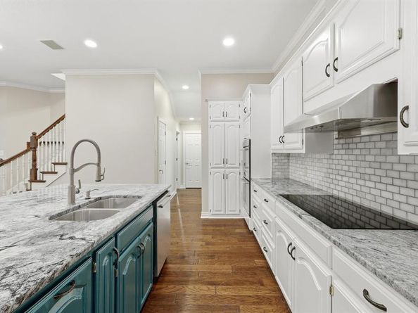 848  Birdsong Drive , Bedford Texas 76021