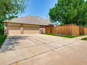 1212  Diamond Leaf Drive , Corinth Texas 76208