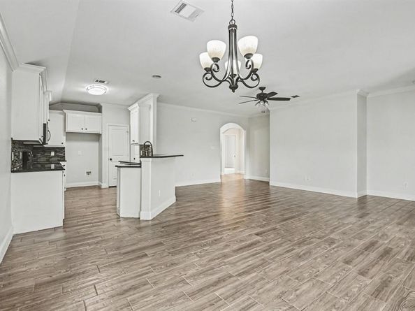 808 N Ridge Drive , White Settlement Texas 76108