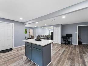 1106 E Strong Parkway , Grand Prairie Texas 75050