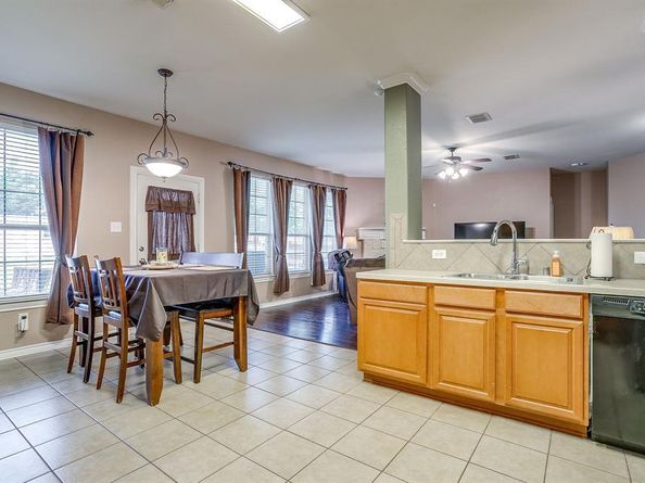 1607  Willow Lane , Cedar Hill Texas 75104