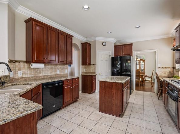 1501  Weathered Wood Lane , Garland Texas 75040