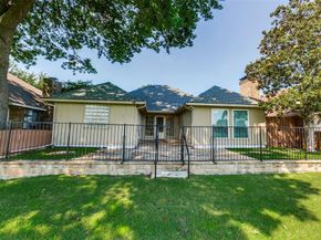 2713  Laurel Oaks Drive , Garland Texas 75044
