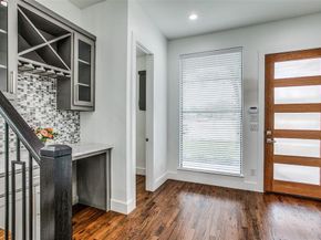 2042  Bickers Street , Dallas Texas 75212