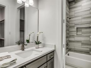 2042  Bickers Street , Dallas Texas 75212