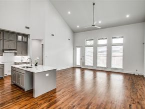 2042  Bickers Street , Dallas Texas 75212