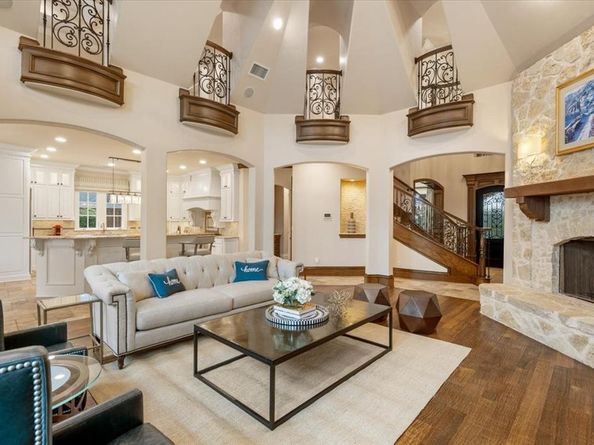 1029  Long Isles Lane , Lewisville Texas 75056