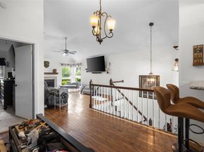 704  Meadowcreek Court , Garland Texas 75043