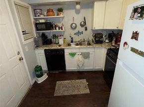 311 N Montreal Avenue , Dallas Texas 75208