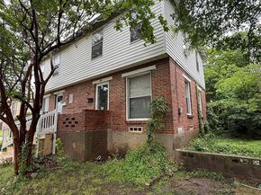 311 N Montreal Avenue , Dallas Texas 75208