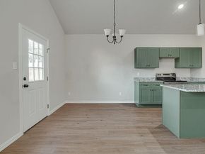 2711  Finley Street , Fort Worth Texas 76111