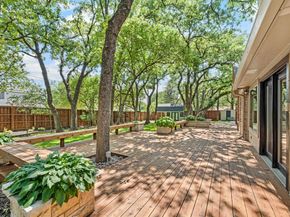 2335  Los Robles Street , Grapevine Texas 76051
