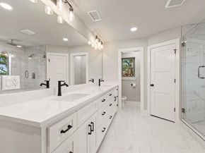 2335  Los Robles Street , Grapevine Texas 76051