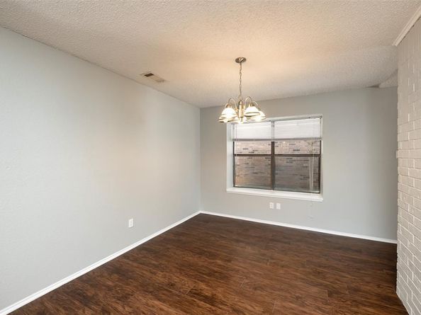 200  Caprock Drive , Arlington Texas 76018