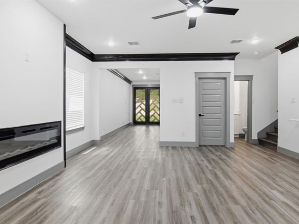 1013  Duff Court , Fort Worth Texas 76112