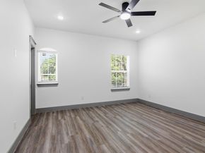 1013  Duff Court , Fort Worth Texas 76112
