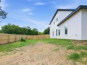 1013  Duff Court , Fort Worth Texas 76112