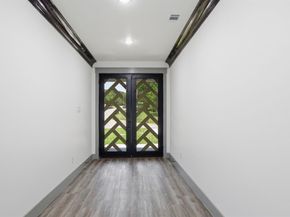 1013  Duff Court , Fort Worth Texas 76112