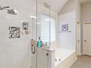 1051  Metalmark Court , Lantana Texas 76226