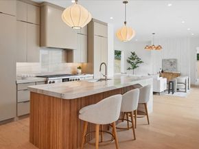 3239  Whitehall Drive , Dallas Texas 75229