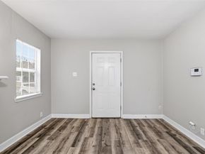 227 S Hampton Road , Dallas Texas 75208