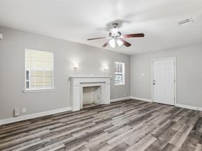 227 S Hampton Road , Dallas Texas 75208