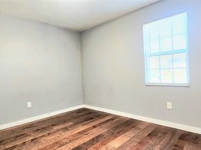 8525  Oak Haven Lane , Dallas Texas 75217