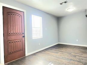 8525  Oak Haven Lane , Dallas Texas 75217