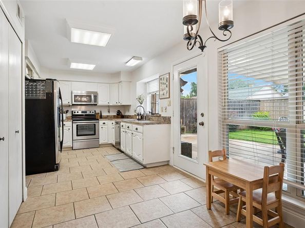 3017  Newcastle Court , Flower Mound Texas 75028