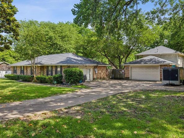 412  Spinner Road , DeSoto Texas 75115